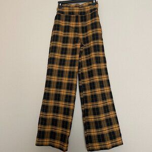 New York and Company, Size 00 Petite, Black and Gold Paper bag waist, Wide Leg